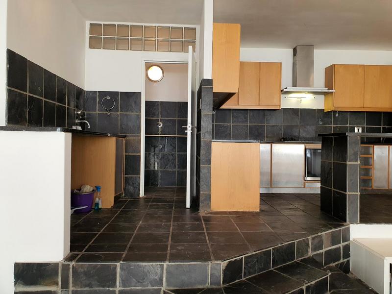 2 Bedroom Property for Sale in Cape Town City Centre Western Cape